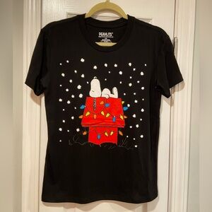 NWOT Peanuts Size XS Black Snoopy Graphic Tee Shirt Only Morning Person On Xmas
